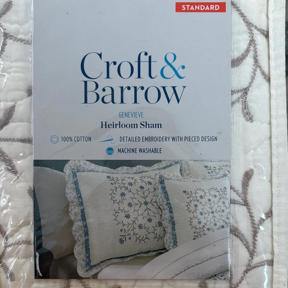 Croft & Barrow Genevieve Heirloom Standard Shams (2) Cotton Cream Blue Floral